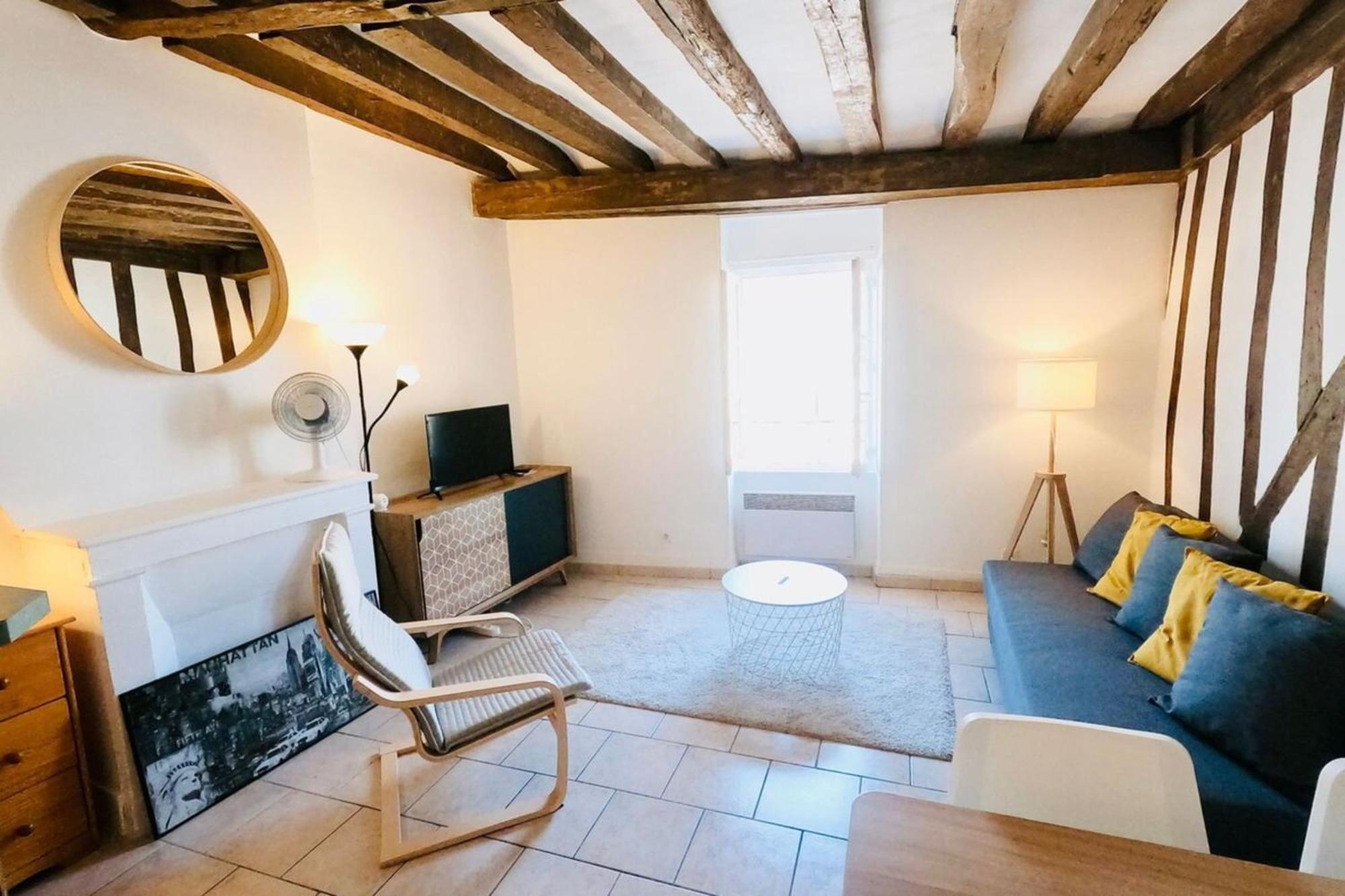 Fontainebleau Rue Grande - Chez Alexis Apartment Bagian luar foto